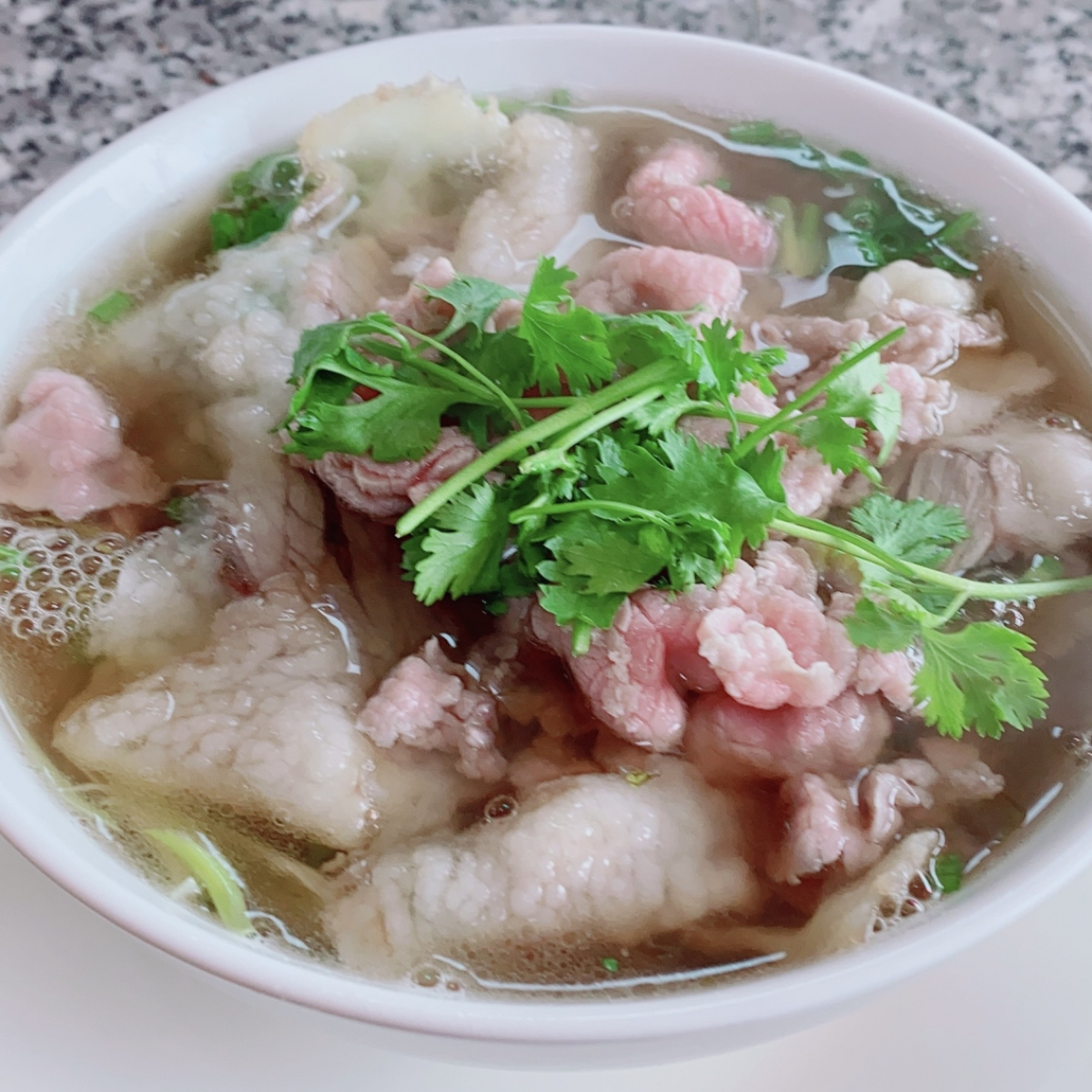 (Chén) Phở Gầu